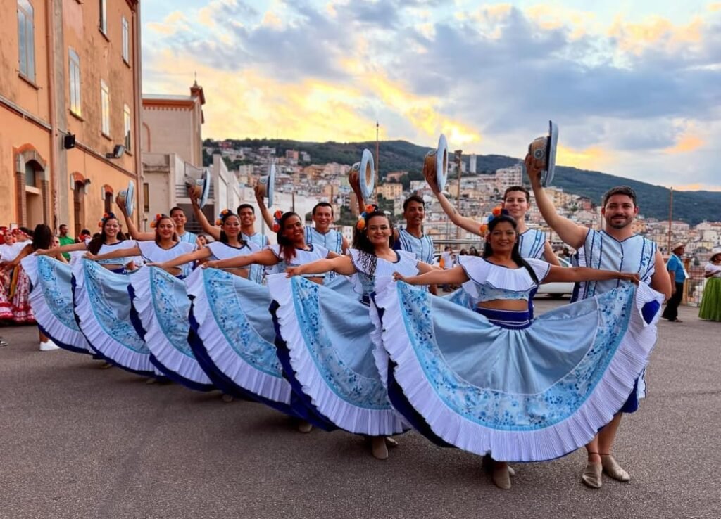 Oficina de Danças Populares
